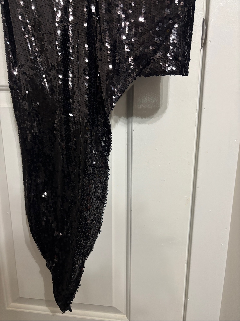 G BY GUESS Empire Fox Capsule Collection Black Sequin Asymmetrical Halter Dress - Picture 4 of 8